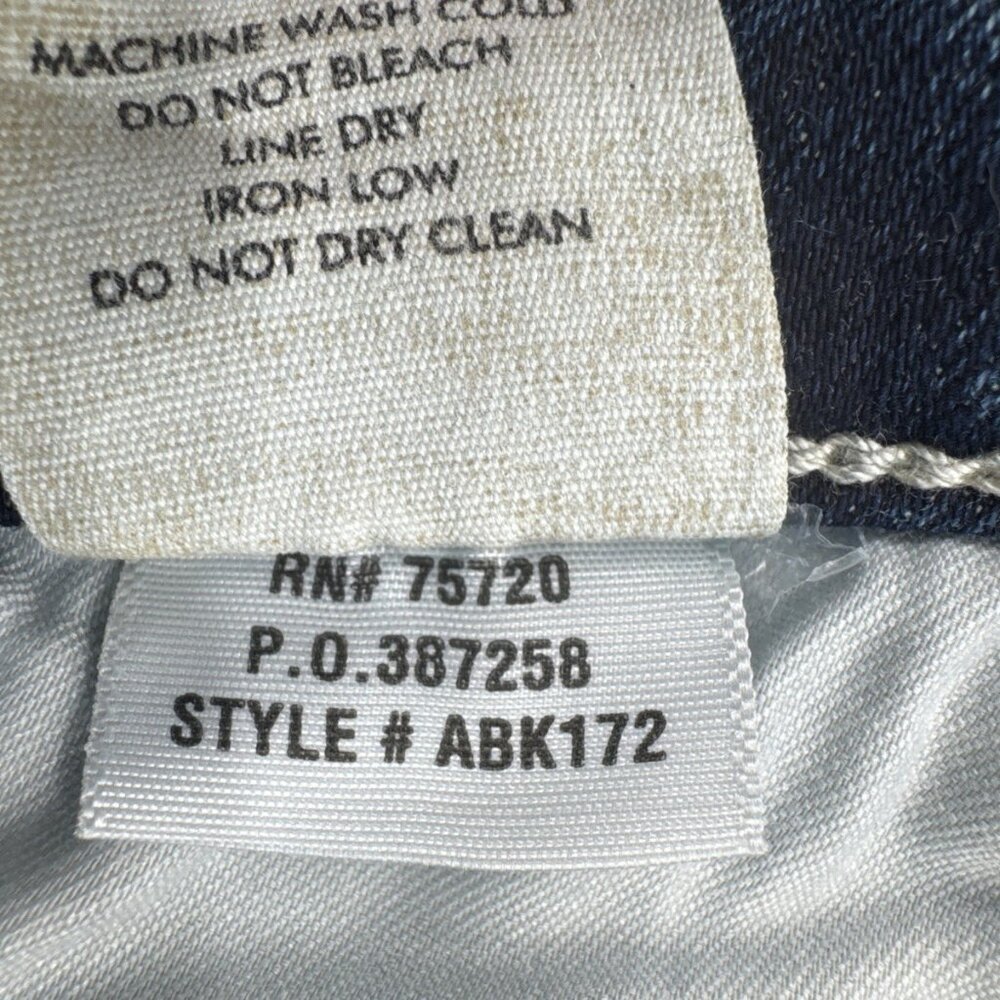 BKE Womens Gabby Jeans Size 32 Stretch Distressed Curvy Fit Straight Crop 34x25 - Picture 10 of 13